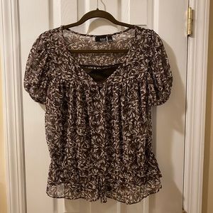 Two piece, top floral print w/ brown camisole, S